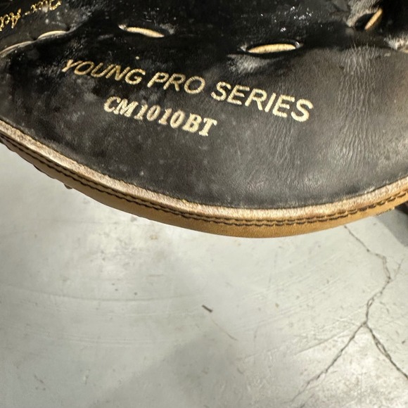 All Star Young Pro Series CM1010BT Catcher's Mitt Baseball Glove - Picture 3 of 5